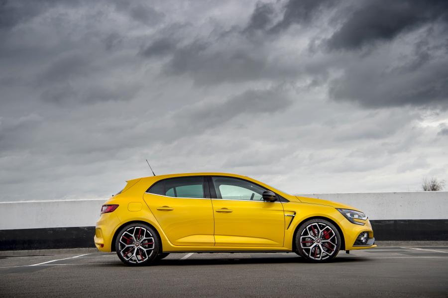  Renault Megane R.S. 300 Trophy 2019 года  (UK) (фото 38 из 40)